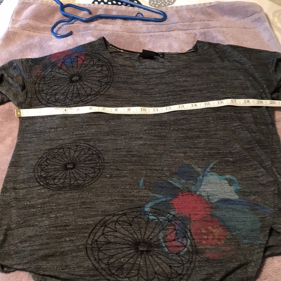 Desigual top. Size X Small. - Picture 8 of 9